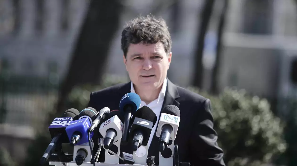 Pasajul Unirii intră în renovare, dar fără avize. Nicușor Dan: „Mofturile unui primar care vrea să ia bani”