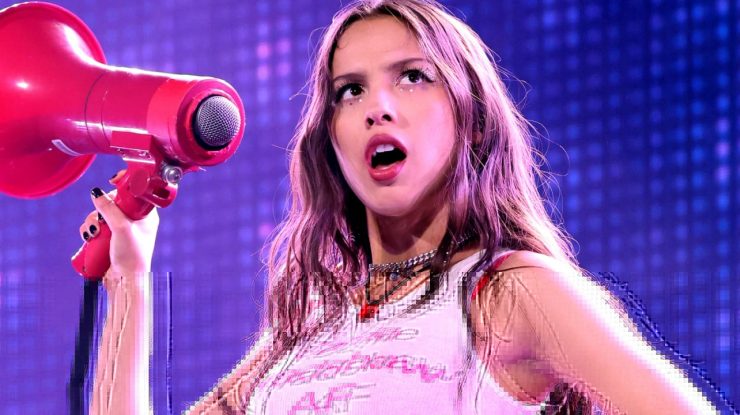 Olivia Rodrigo își lansează filmul-concert pe Netflix. Când vei putea viziona momentele emoționante din cadrul turneului „Guts”