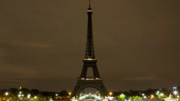Luminile Turnului Eiffel au fost stinse, ca omagiu pentru victimele masacrului din 7 octombrie