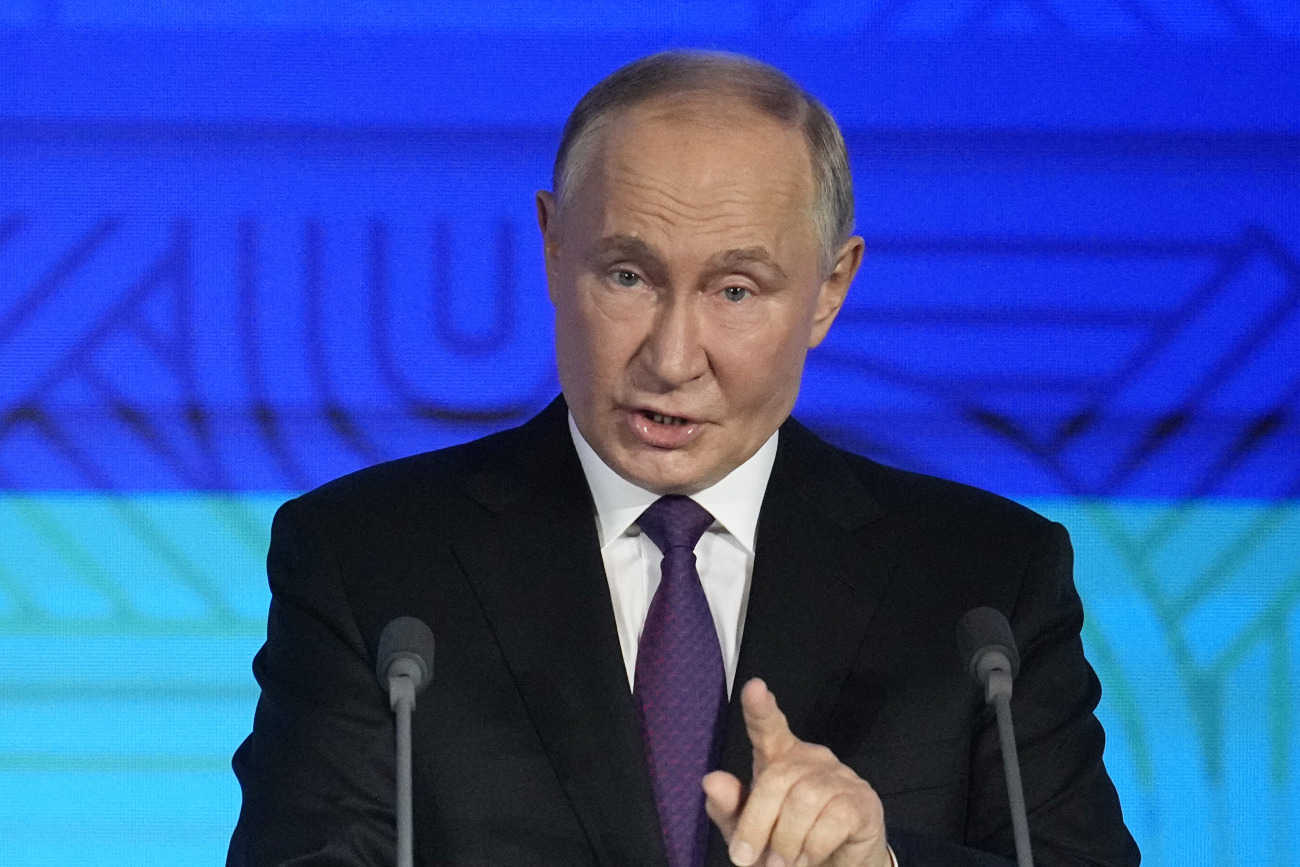 LIVE UPDATE. Război în Ucraina, ziua 969. Putin spune că „e neclar când se va încheia războiul” și îl avertizează pe Zelenski că orice încercare de a crea arme nucleare în Ucraina va avea consecințe