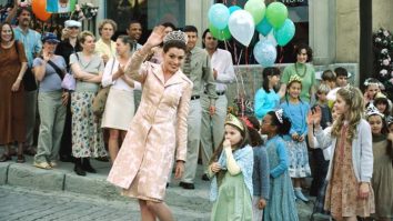 Anne Hathaway confirmă revenirea pentru „Princess Diaries 3” cu regizoarea Adele Lim. Când încep filmările peliculei