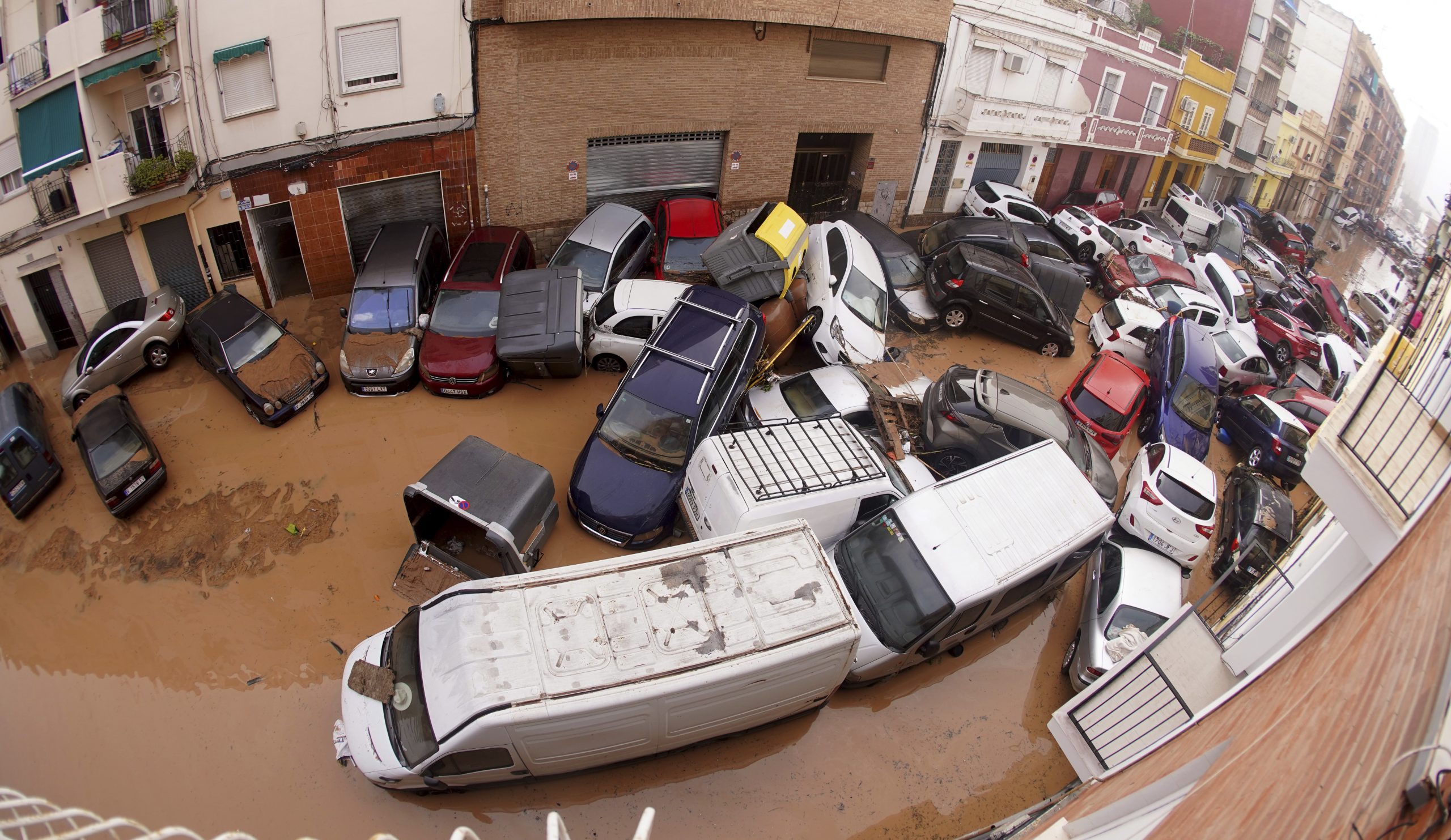 MAE informează că numărul cetățenilor români dispăruți în urma inundațiilor din Spania a ajuns la 22