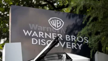 Tesla va lansa noaptea aceasta cel mai ambițios proiect al său din ultimii ani, un robotaxi, la studioul de film al Warner Bros