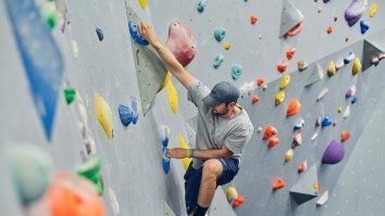 Escalada sportivă atrage tot mai mulți pasionați de adrenalină. Unde te poți cățăra în România