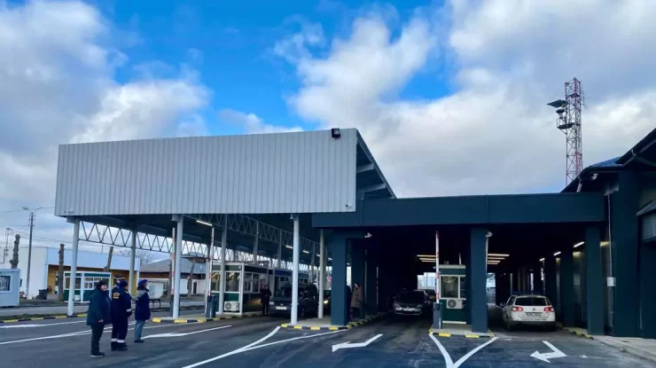 Vama Siret, cea mai mare de la frontiera cu Ucraina, a fost dotată cu un scaner cu raze X  pentru autocamioane