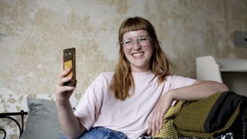 CV-uri pe TikTok: Cum își redefinește Generația Z aplicarea pentru joburi