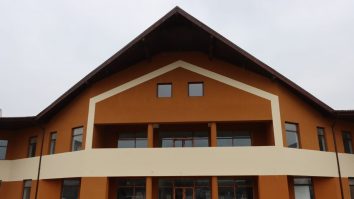 Birocrația, boală grea. Spitalul de psihiatrie din Arad, inaugurat anul trecut, stă închis. A costat 5 milioane de euro