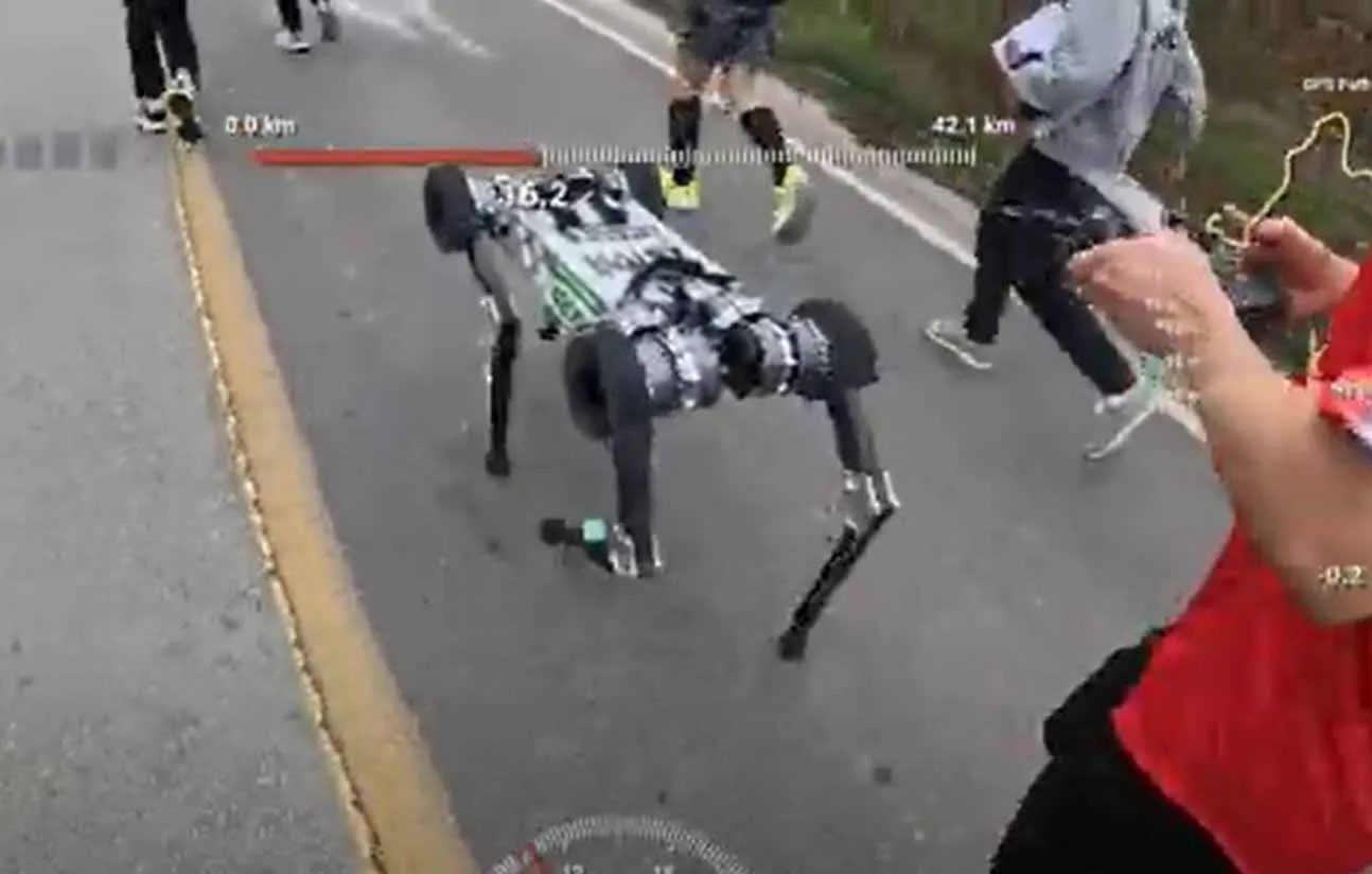 RAIBO2 este primul câine robot de maraton. Cum poate fi folosită noua inovație tehnologică