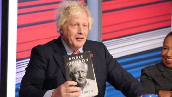 Boris Johnson a fost dat afară dintr-o emisiune de prezentare a alegerilor din SUA. Fostul premier a fost numit „ieftin” pentru prezentarea „excesivă” a cărții sale