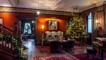 Întâmpină-l pe Moș Crăciun pe plajă în Maldive sau într-un conac victorian. Care sunt cele mai luxoase destinații pentru sărbători