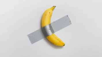 Opera de artă „banana cu bandă” adezivă s-a vândut cu 6,2 milioane de dolari în New York. Cine este norocosul cumpărător