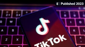 Trendurile TikTok influențează și limbajul modern. Ce definiții au cei mai noi termeni din cultura social media