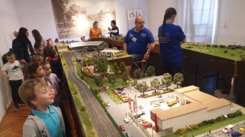 Trenulețele te așteaptă la Cluj. Ce poți vedea la cea mai nouă expoziție de la Cinema Dacia