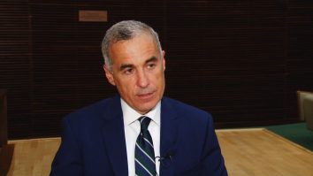 Călin Georgescu conduce turul I, iar întreaga lume se uită. Reacții internaționale de surpriză și îngrijorare la rezultatul alegerilor