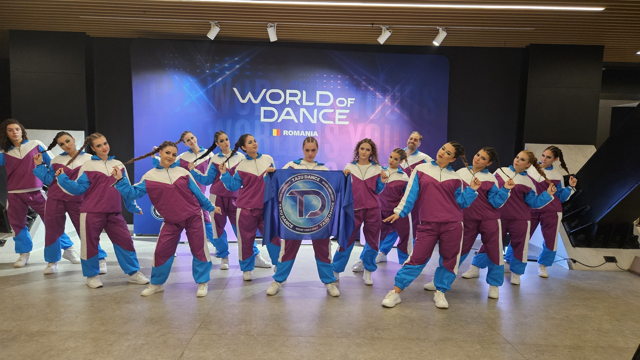 Festivalul Challenge Dance Cup începe la Cluj. Zece trupe din diferite orașe ale țării concurează pentru a-și demonstra abilitățile
