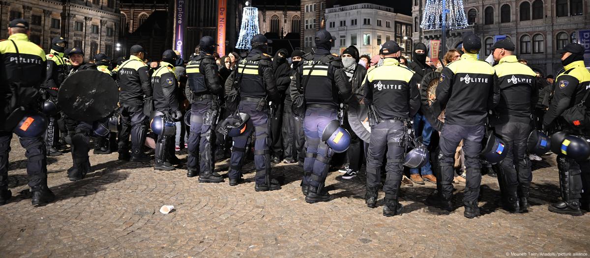 Autoritățile olandeze investighează presupusele violențe ale poliției împotriva protestatarilor pro-palestinieni