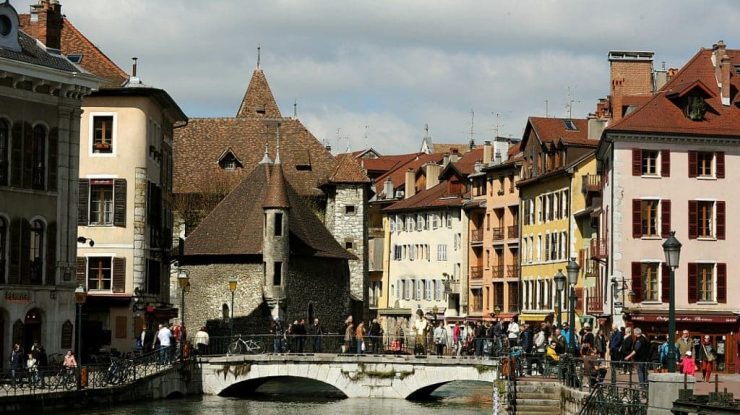 Mii de persoane dintr-un oraş francez au fost evacuate din cauza unei bombe din al Doilea Război Mondial