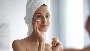 Tu cum ai grijă de pielea ta pe timpul iernii? Medic dermatolog: „Natural nu înseamnă mereu sigur”