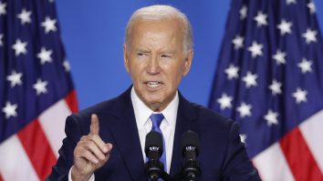 Joe Biden interzice forajele offshore pe majoritatea coastelor SUA: „Nu merită riscul”