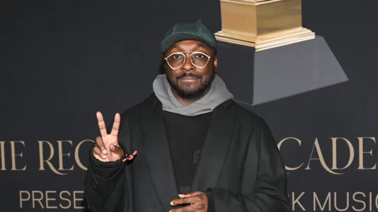 Will.i.am lansează „Yes She Can”, o piesă pentru Kamala Harris. Artistul s-a implicat muzical și în campania lui Barack Obama