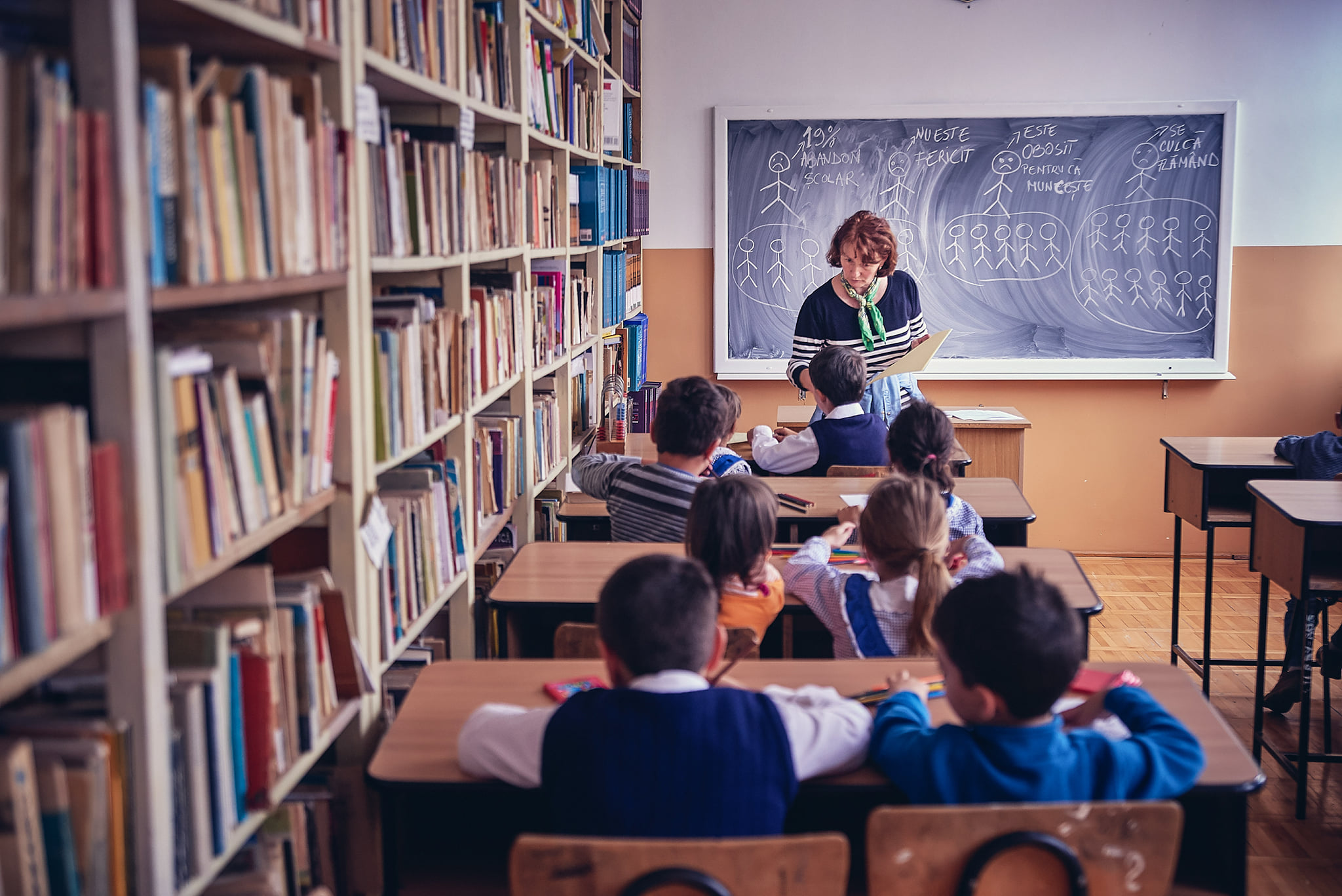 România se află pe locul 123 din 171 la cheltuieli pentru educație. Expert: „ Trebuie aduse servicii de calitate în comunitățile vulnerabile”
