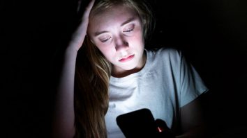 Gen. Z este generația oamenilor singuri. Psiholog: „Internetul nu este singurul vinovat”