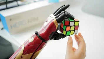 Robocop devine realitate. Neuralink testează implantul cerebral pentru braț bionic