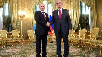 Putin s-a întâlnit aseară cu Președintele kazah Kasîm Tokaev. Kazakhstan este un aliat puternic împotriva Ucrainei