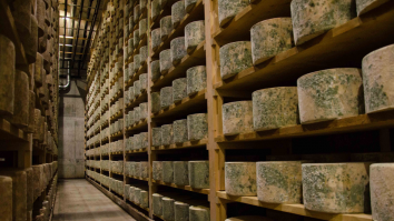 Misterul cașcavalului dispărut este investigat de Poliția Britanică. Cum au fost furate 22 de tone de cheddar