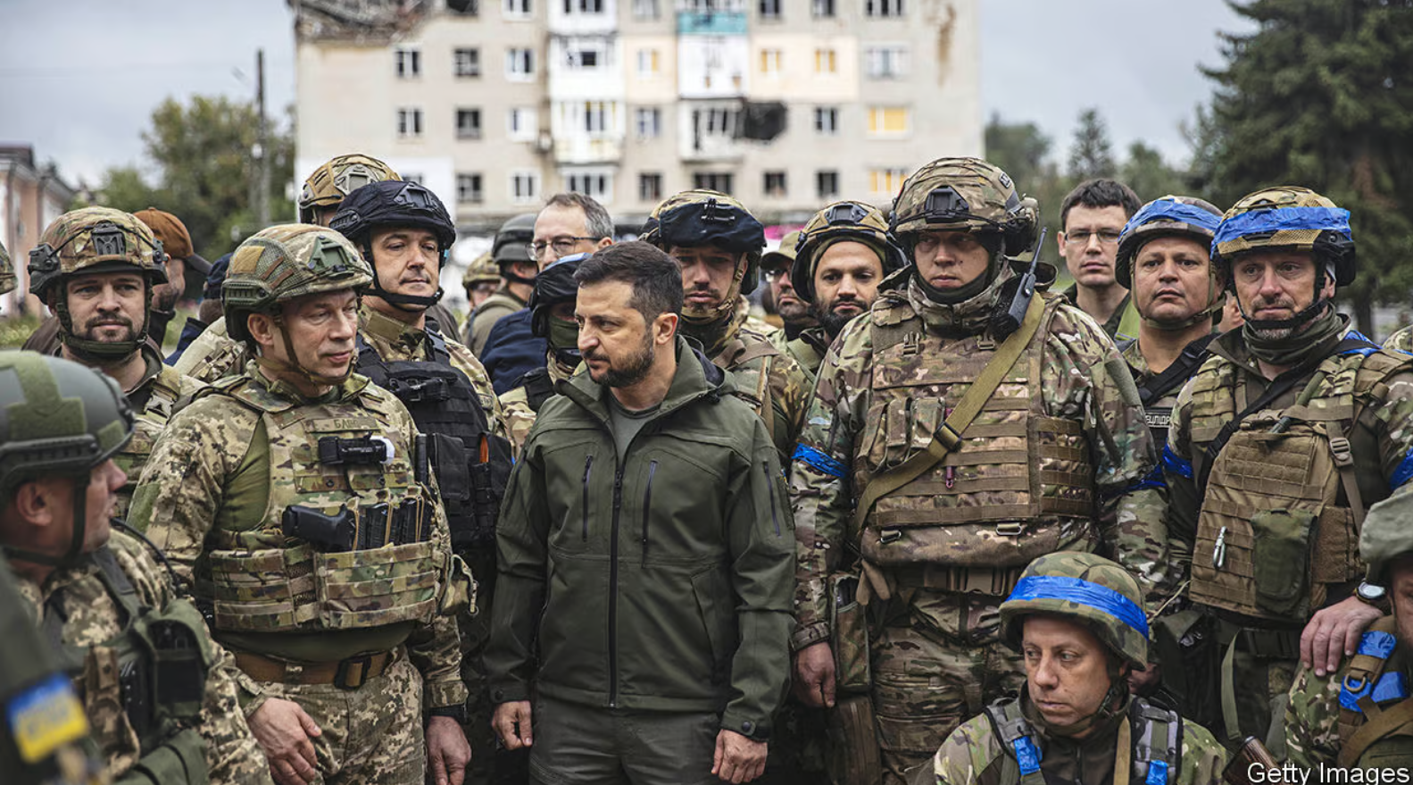 LIVE UPDATE. Război în Ucraina, ziua 985. Ucraina se confruntă cu una dintre „cele mai puternice” ofensive ale Rusiei de la începutul războiului