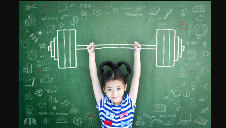 STUDIU. Mentalitatea pozitivă îmbunătățește performanțele academice. Cum pot elevii să își dezvolte „mentalitatea de creștere”