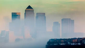 „Gloom Anticiclonic”, fenomenul care menține Anglia sub nori. Ce spun meteorologii