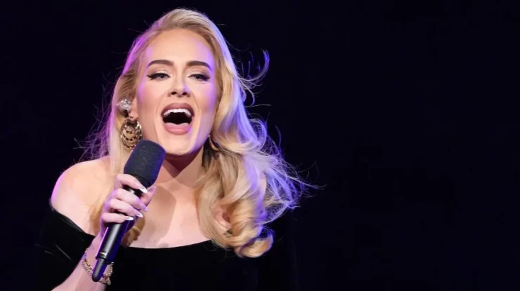 Adele și-a încheiat cel de-al 100-lea concert în Las Vegas. Artista vrea să ia o pauză de la muzică