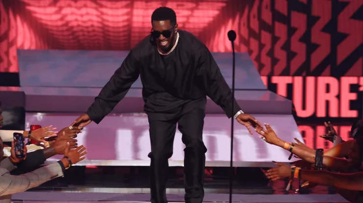 Sean „Diddy” Combs solicită instanței eliberarea din închisoare pentru a se pregăti pentru proces. Ce vor avocații artistului