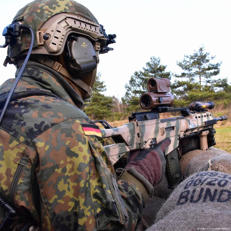 Europa se înarmează. Germania este pregătită să găzduiască 800.000 de militari aliați
