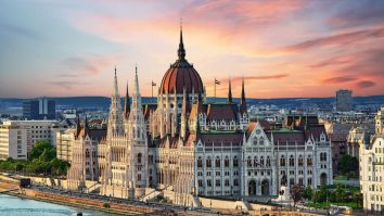 Un manual de geografie italian a „șters” Ungaria de pe harta Europei. Greșeala a fost observată de un elev de 9 ani