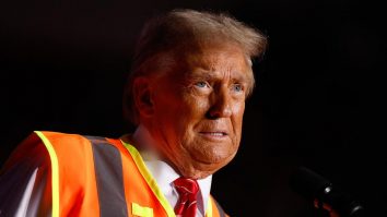 Trump dă în judecată CBS pentru 10 miliarde de dolari pentru interviul lui Harris din „60 Minutes”