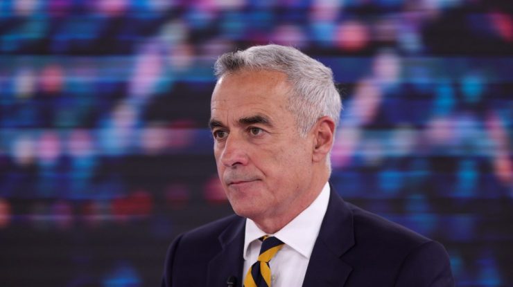 Alegerile prezidenţiale au fost contestate la CCR. Se cere anularea primului tur
