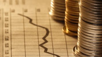 Inegalitățile economice dintre județe au impactat piața muncii din România