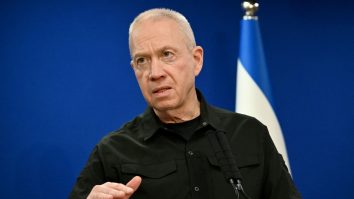 Netanyahu l-a demis pe ministrul Apărării, Yoav Gallant