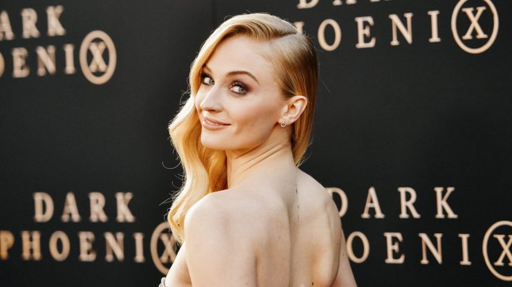 Sophie Turner va fi Lara Croft în seria „Tomb Raider” a lui Phoebe Waller-Bridge