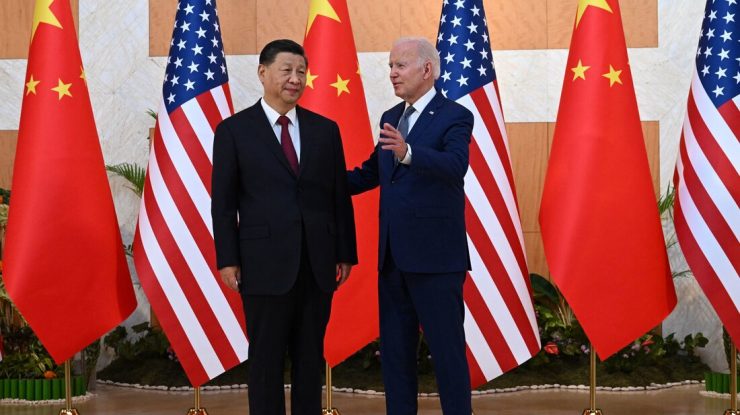 Joe Biden se va întâlni sâmbătă cu Xi Jinping. Ce vor discuta cei doi lideri