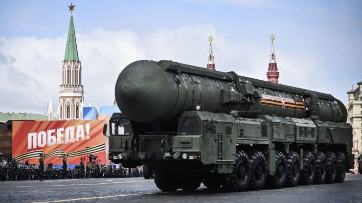 Specialiștii ucraineni studiază rămășițele rachetei nou-lansate de Rusia