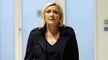 Marine Le Pen acuză procurorii că încearcă să o condamne la „moarte politică” și consideră că procesul său este „politizat”
