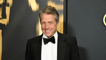Hugh Grant spune că a avut cei 5 copii când era „mult prea bătrân”: „E nevoie de o perioadă lungă într-un sanatoriu”