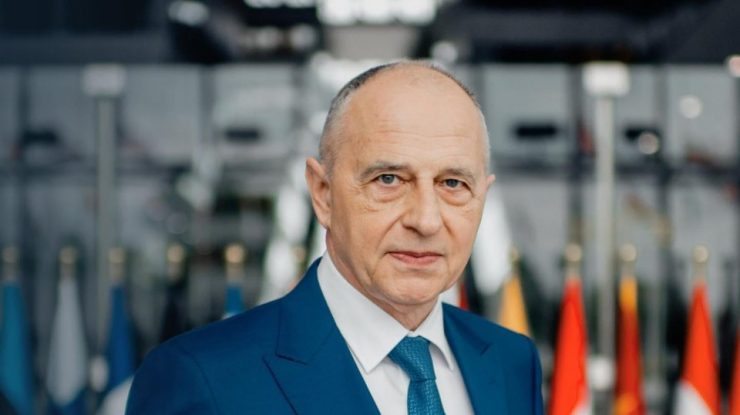 Mircea Geoană a anunțat că o susține pe Elena Lasconi în turul doi al alegerilor prezidențiale