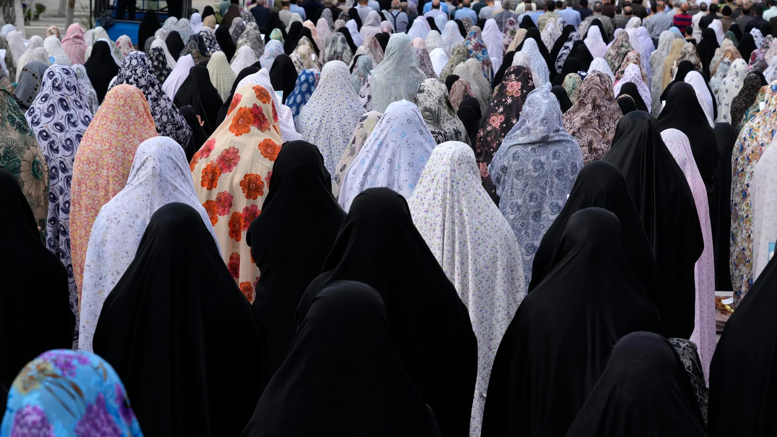 Iranul anunță o „clinică de tratament” pentru femeile care sfidează legile stricte privind hijab-ul