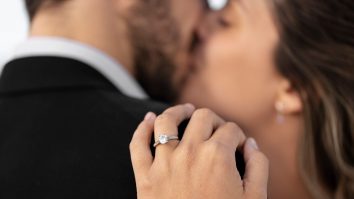 O femeie din Massachusetts a fost obligată să-i returneze inelul de logodnă fostului partener, după ce nunta a fost anulată. Cât valora bijuteria