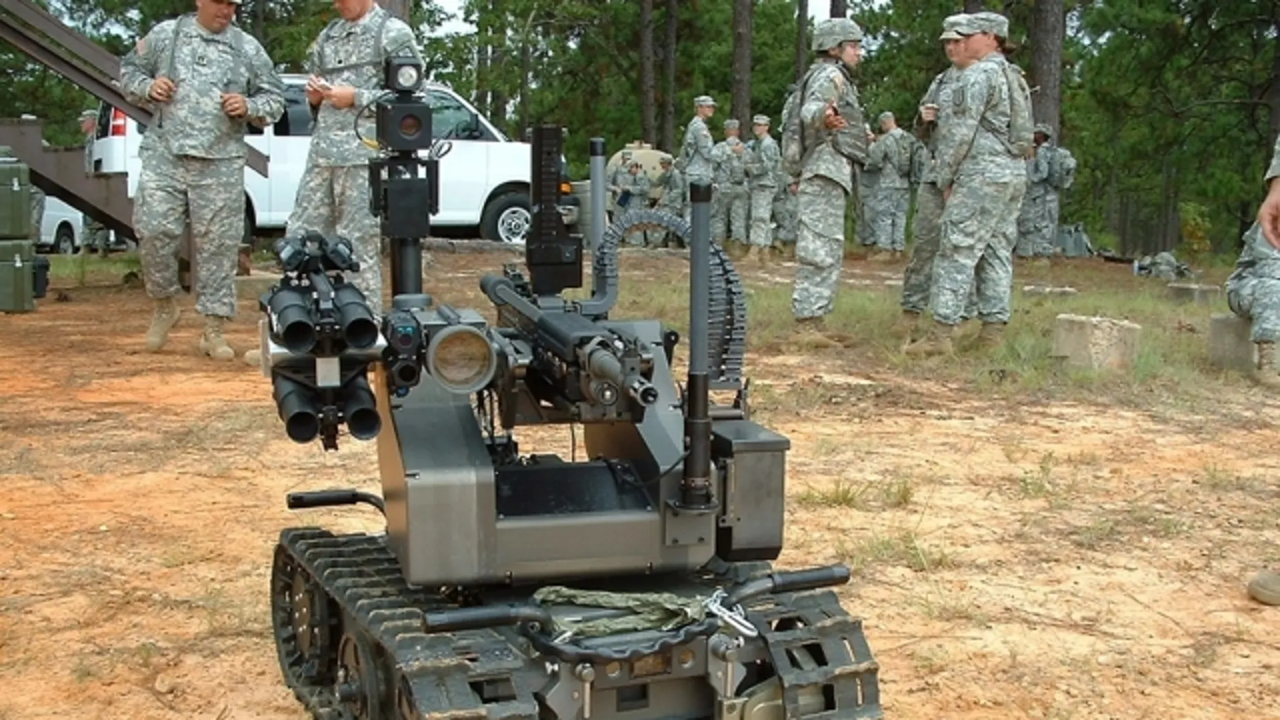 China testează noi roboți cu întrebuințare duală: civilă și militară. Ce rol are România în competiția armelor robotizate