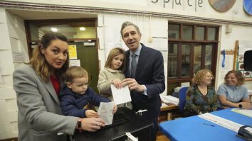 Exit poll-ul din Irlanda prezice o împărțire egală între cele trei partide principale